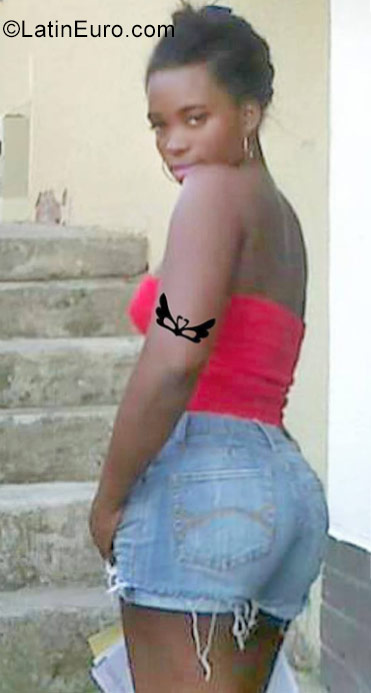 Date this cute Colombia girl Dailen from Pereira CO22780