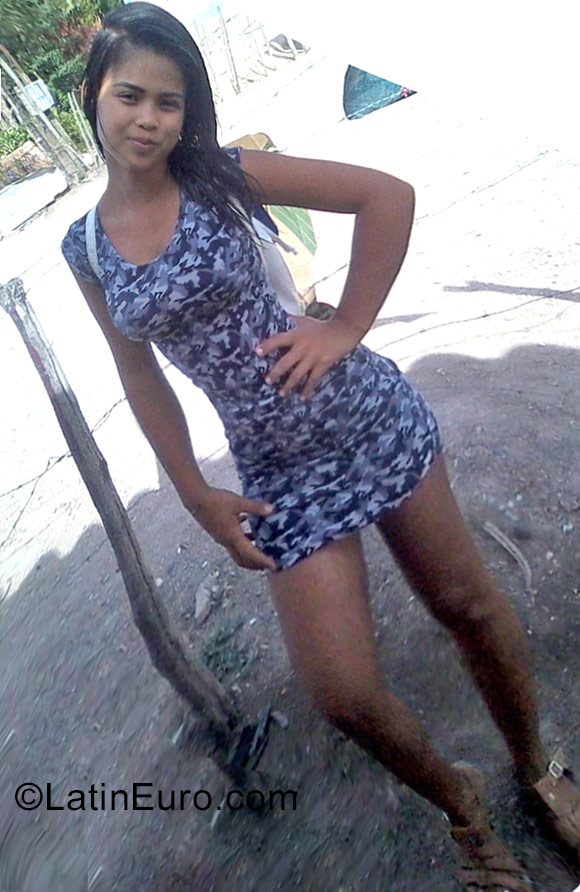 Date this beautiful Venezuela girl Frances from Barquisimeto VE1113