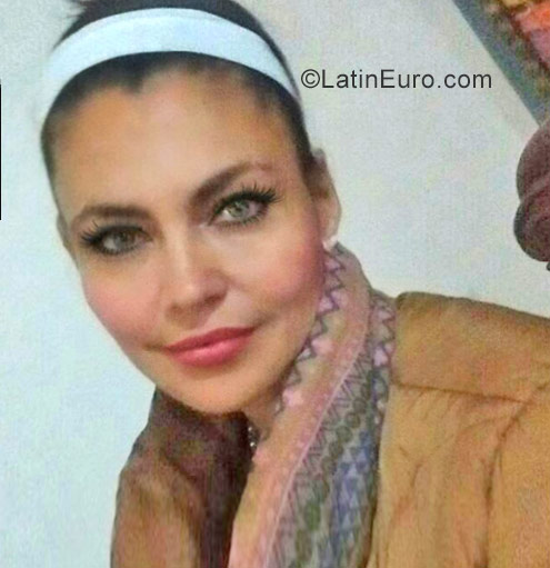 Date this lovely Colombia girl Luz from Armenia CO22844