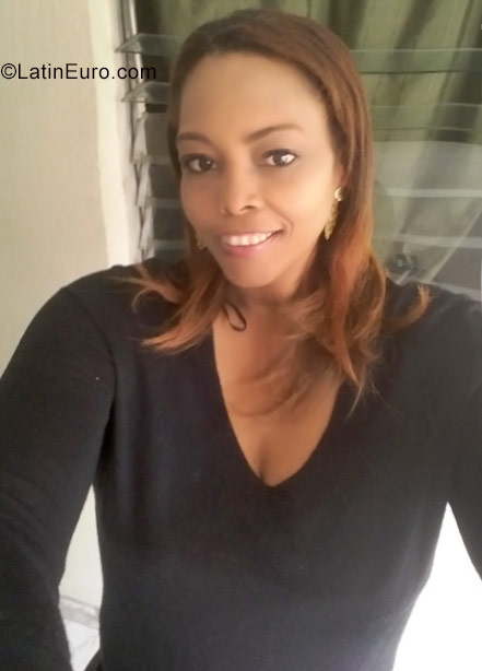 Date this delightful Colombia girl Tatiana from Cali CO23113