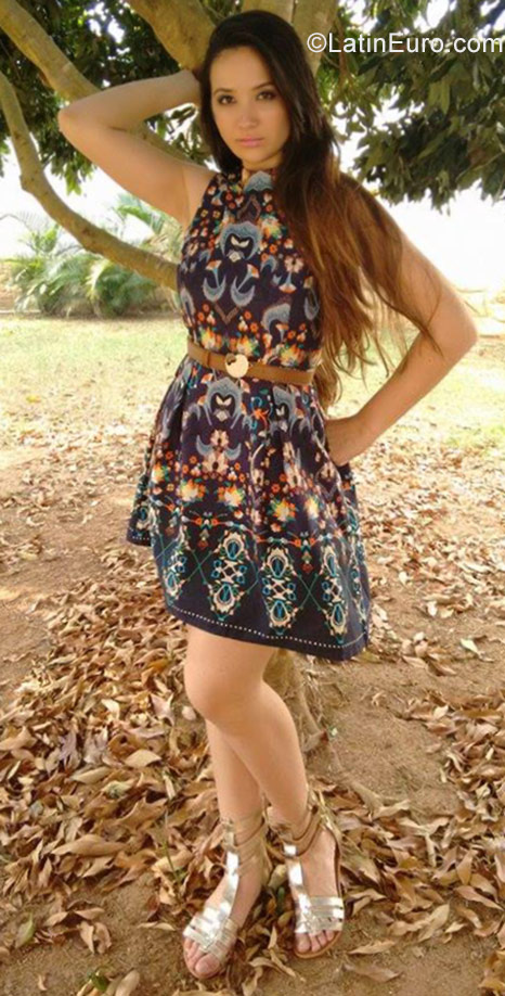 Date this tall Brazil girl Tatiana from Rio de Janeiro BR10415