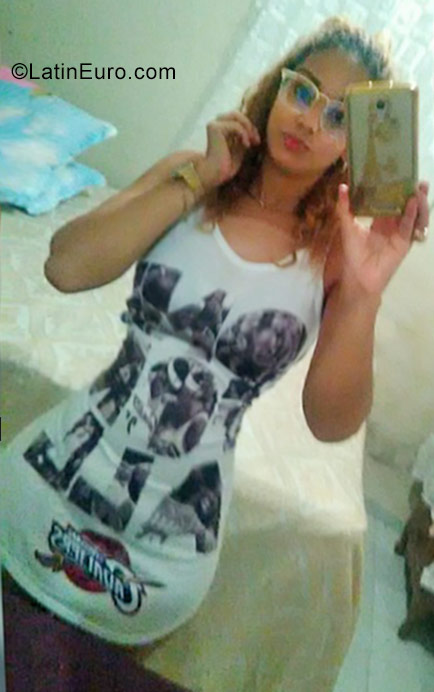 Date this young Dominican Republic girl Julisa from Santiago DO31426