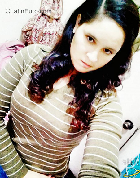 Date this sultry Peru girl Sol from Chiclayo PE1222