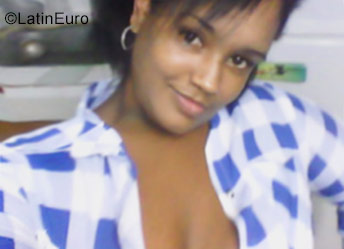 Date this lovely Cuba girl Diana from Havana CU245