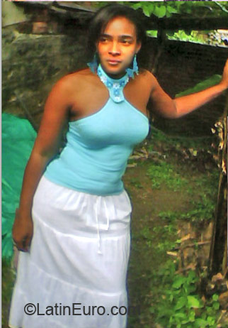 Date this passionate Colombia girl Francia from Cali CO23616