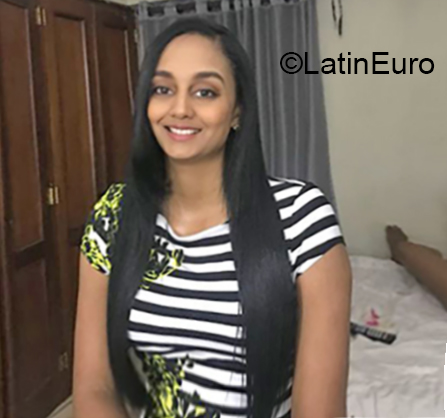 Date this sultry Dominican Republic girl Patty from Santo Domingo DO32367