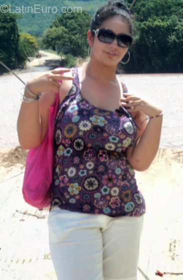 Date this gorgeous Peru girl Anghela from Chiclayo PE1285