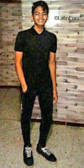Date this voluptuous Venezuela man Johan from Maracay VE1645
