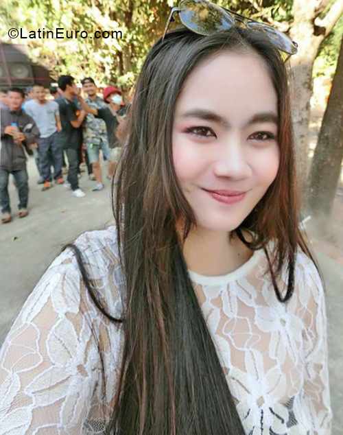 Date this hard body Thailand girl Nantana from Krung Thep TH17