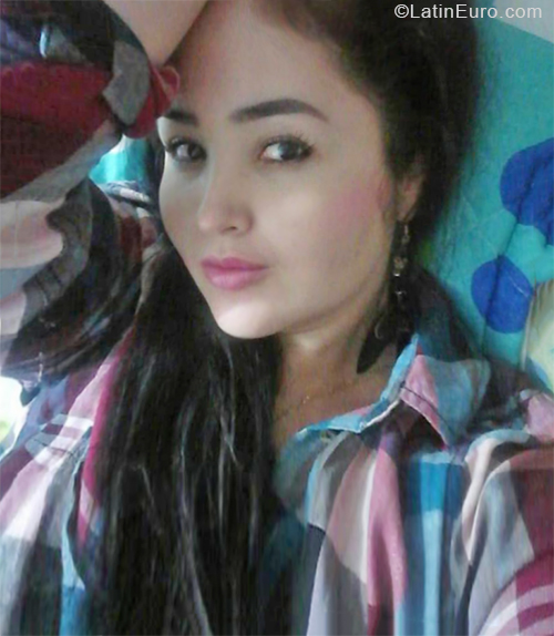 Date this funny Colombia girl Yamile from Medellín CO28194