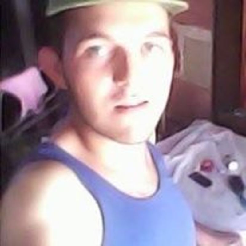 Date this voluptuous Venezuela man Yohel from San Cristobal VE2190
