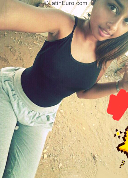 Date this athletic Venezuela girl Ogriedy from Caracas VE2316