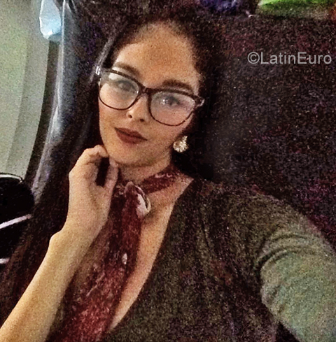 Date this lovely Venezuela girl Rosy from Caracas VE2331
