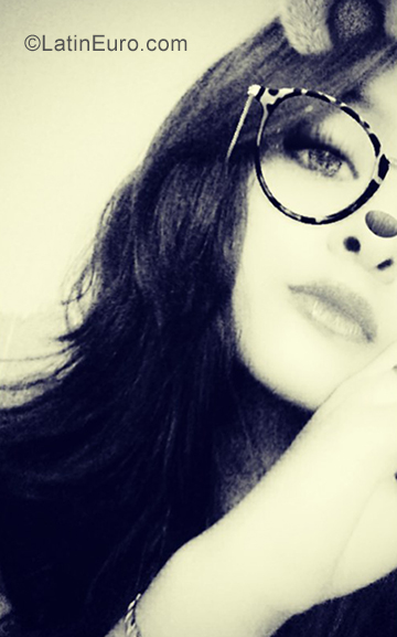 Date this georgeous Ecuador girl Jamileth from Portoviejo EC327