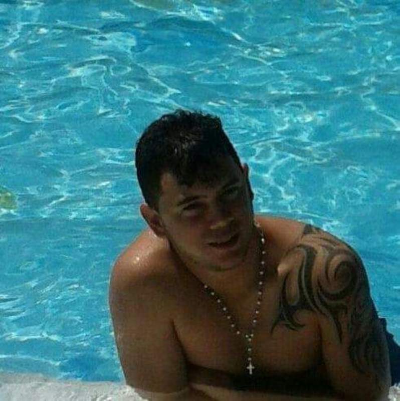 Date this foxy United States man Edwin from California US20061