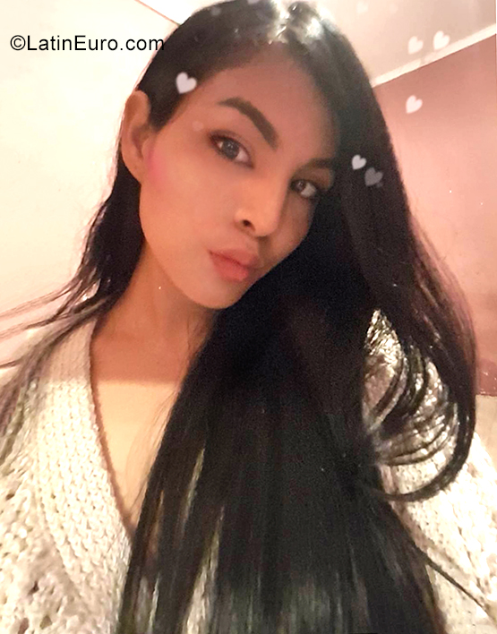 Date this young Venezuela girl Monica from Coro VE2549