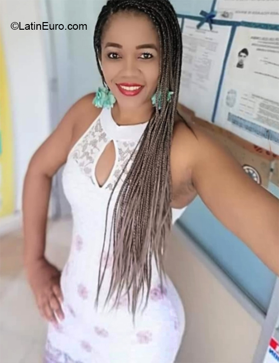 Date this beautiful Colombia girl Nenita from Villavicencio CO26222