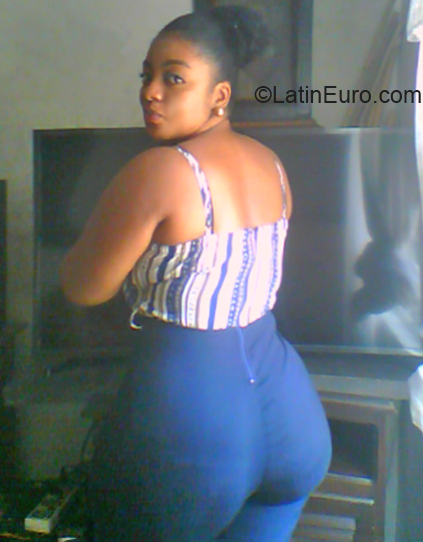 Date this voluptuous Colombia girl Eliany from Medellin CO26306