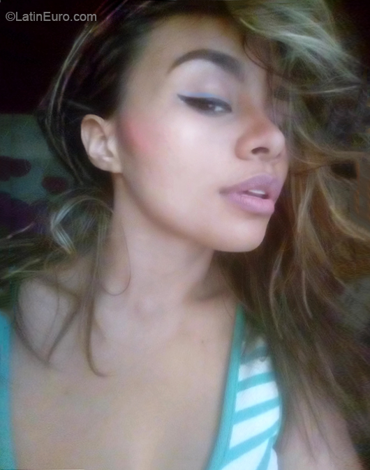 Date this gorgeous Venezuela girl Britney from Ciudad Bolivar VE2934