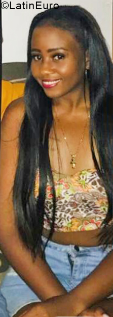Date this exotic Colombia girl Desteni from Cali CO27160