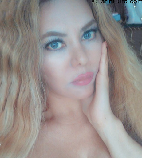 Date this pretty Argentina girl Danielle from Cordoba AR488