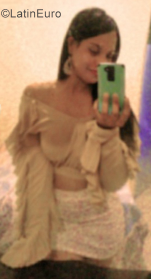 Date this fun Dominican Republic girl Fariely from Santiago De Los Caballeros DO39515