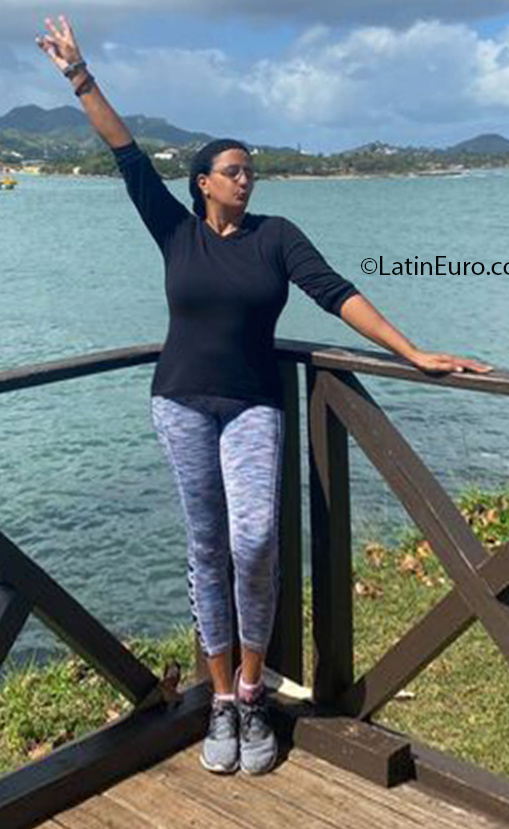 Date this beautiful Dominican Republic girl Jacquelin from Santiago De Los Caballeros DO40739