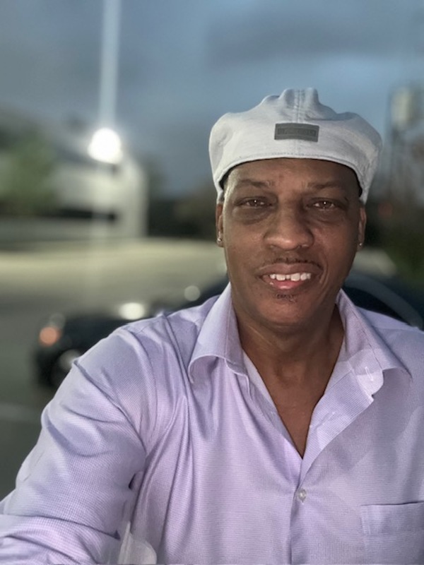 Date this voluptuous United States man Gregory from Houston US25040