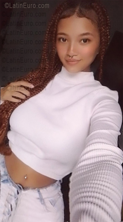 Date this charming Venezuela girl Elimar from San Juan VE5452