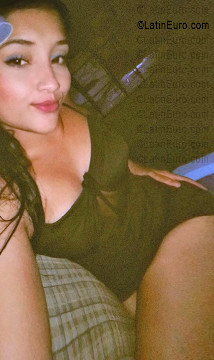Date this good-looking Venezuela girl Emely from Maturin VE5596
