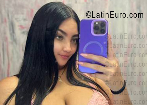 Date this sensual Venezuela girl Zunyeli from Anzoategui VE5620
