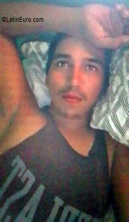 Date this hot Venezuela man Luis from Venezuela VE5646