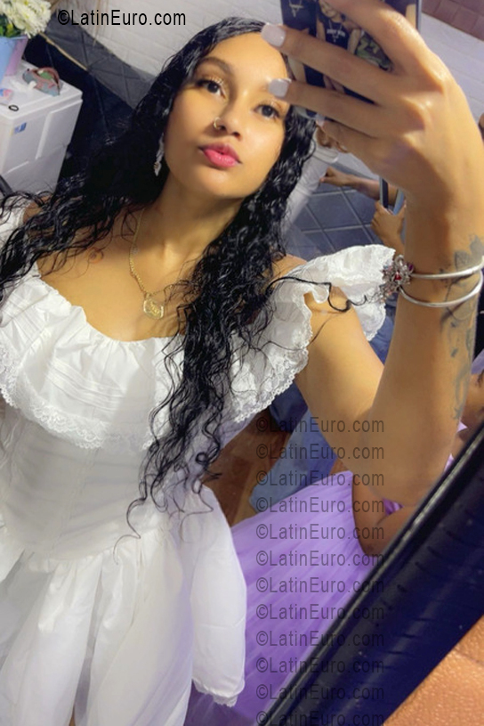 Date this tall Dominican Republic girl Nefertari from San Cristobal DO56364