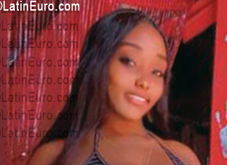 Date this cute Dominican Republic girl Yessi from Santiago DO56559