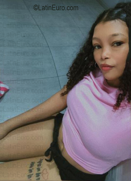 Date this exotic Honduras girl Damaris from La Ceiba HN3015