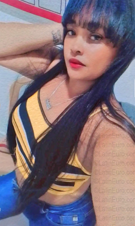 Date this pretty Dominican Republic girl Mayelin from Bonao DO56801