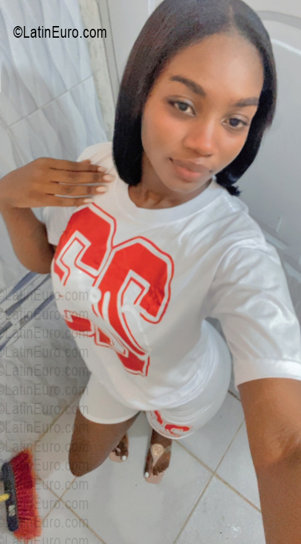 Date this athletic Dominican Republic girl Irene from San Pedro De Macoris DO56836