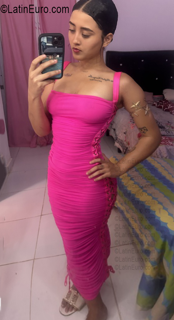 Date this tall Dominican Republic girl Michelle from La Romana DO56883