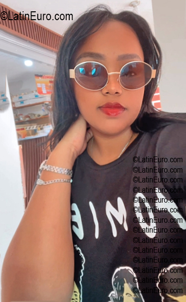 Date this stunning Dominican Republic girl Elys from La Vega DO57001