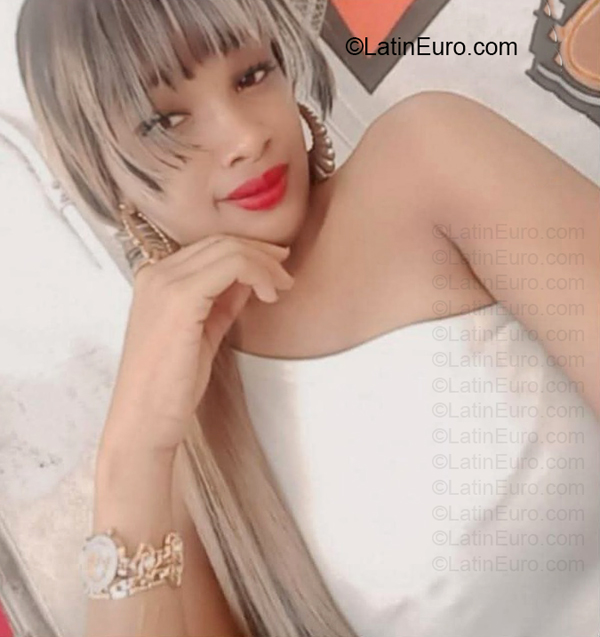 Date this funny Dominican Republic girl Chantal from Monte Plata DO57027