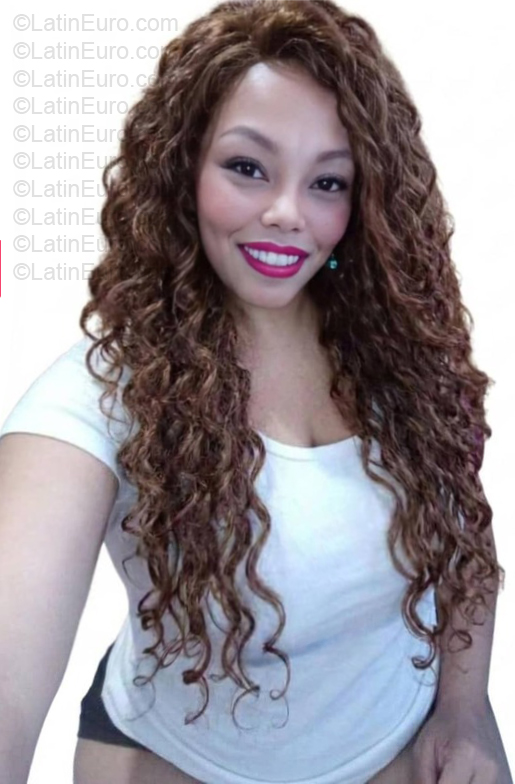 Date this hard body Venezuela girl Steycy from Caracas VE5746