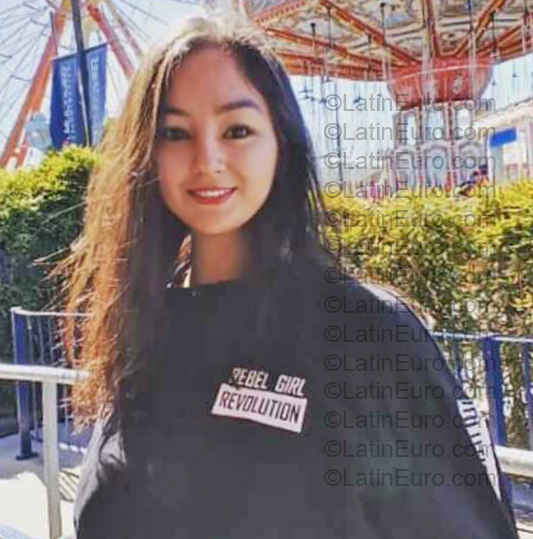 Date this athletic Bolivia girl Lucia from Cercado BO164