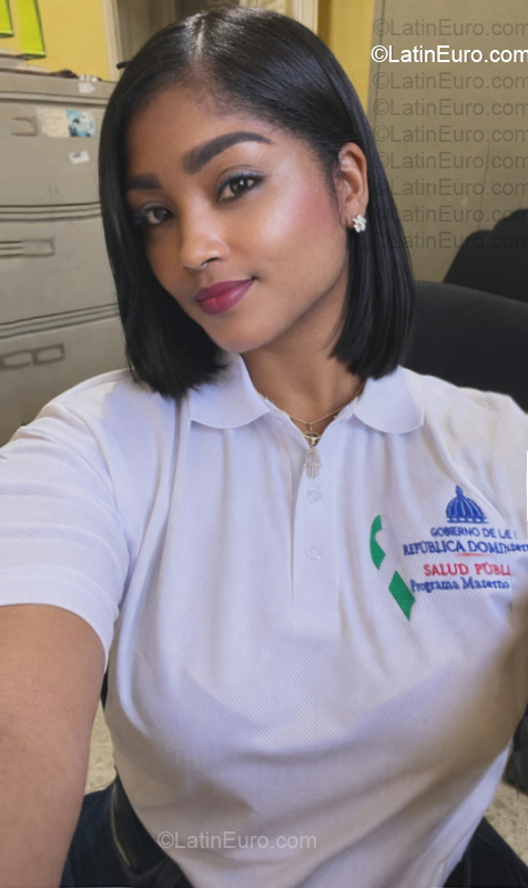 Date this exotic Dominican Republic girl Yanet from Santo Domingo DO57084