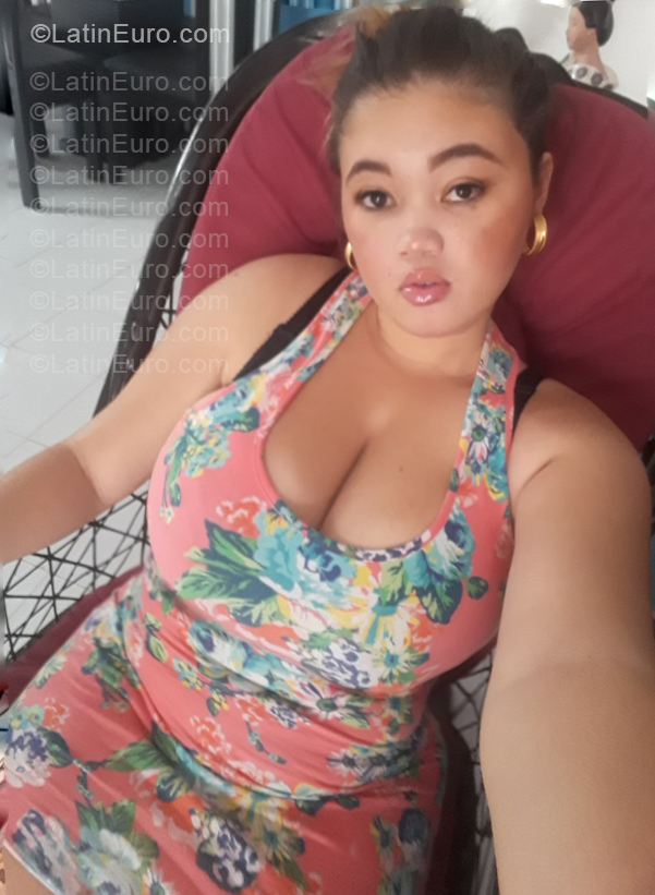 Date this nice looking Dominican Republic girl Lorena from Santiago DO57219