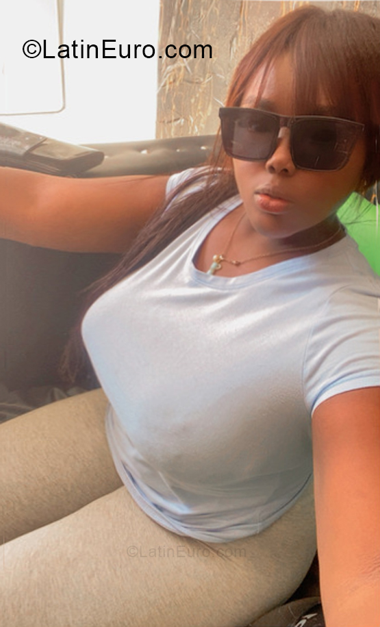 Date this fun Dominican Republic girl Luz from Santo Domingo DO57246