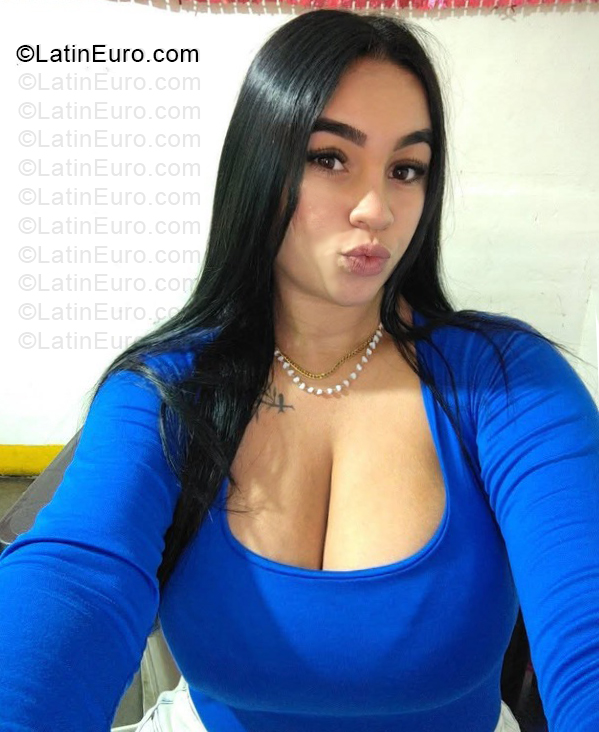 Date this hard body Venezuela girl Yanjibel from Maracaibo VE5758