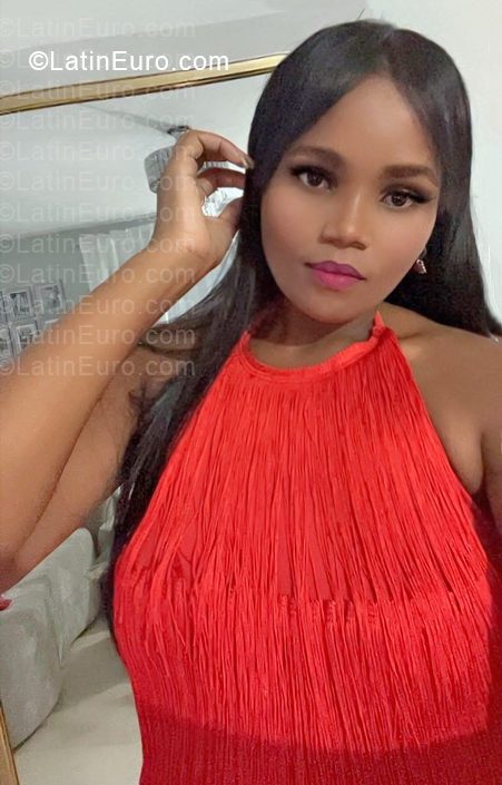 Date this beautiful Dominican Republic girl Cami from Santo Domingo DO57319