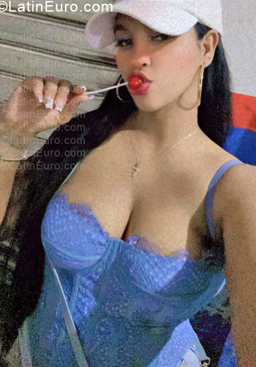 Date this gorgeous Dominican Republic girl Fatima from Santiago DO57327