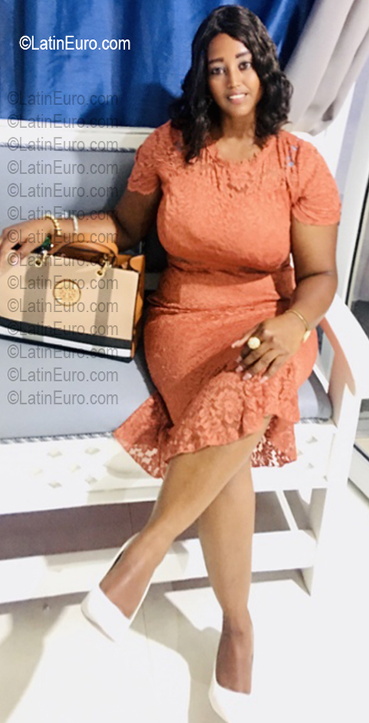 Date this stunning Dominican Republic girl Jaquelin from Mao Valverde DO57351